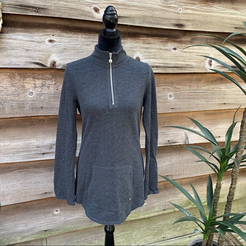 Victoria’s Secret Gray Raw Hem Pullover Angel Wings Charm Grey Size Medium